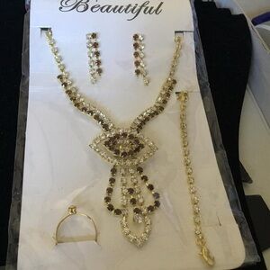 Elegant Gold and Brown Jewelry Set